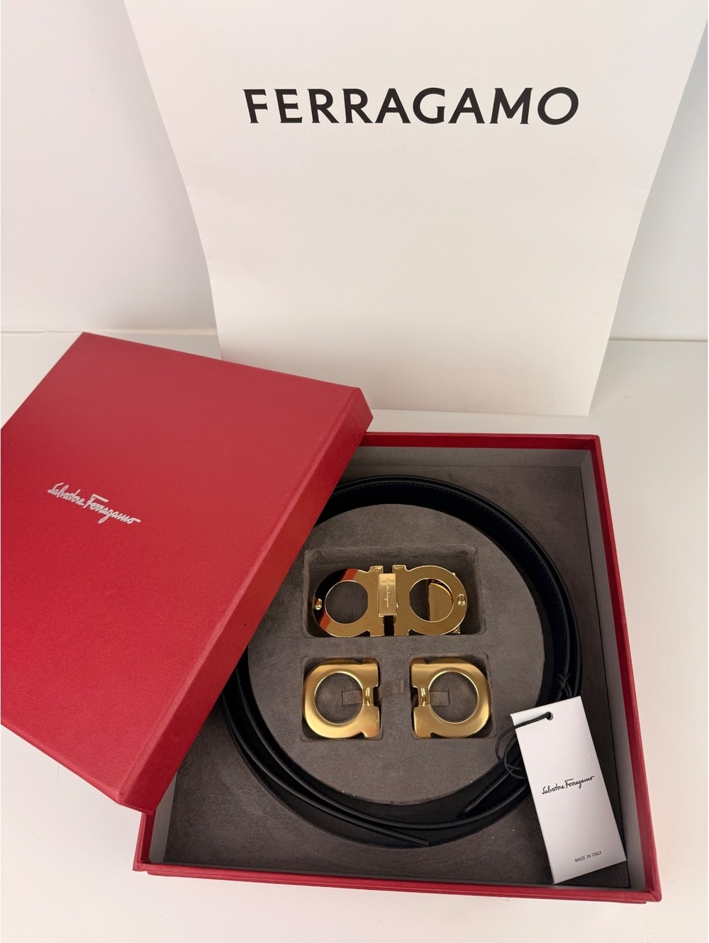 Ferragamo Men’s Reversible Leather Belt Gift Set Black Navy Adjustable Size 115 - Picture 2 of 12